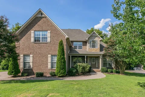 1002 Glessner DR