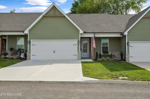 233 Elise Way