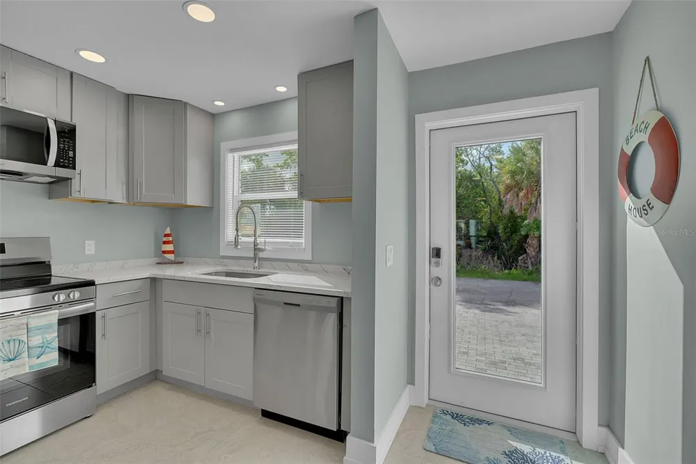 713 SAINT JUDES DRIVE S #2 Longboat Key, FL 34228