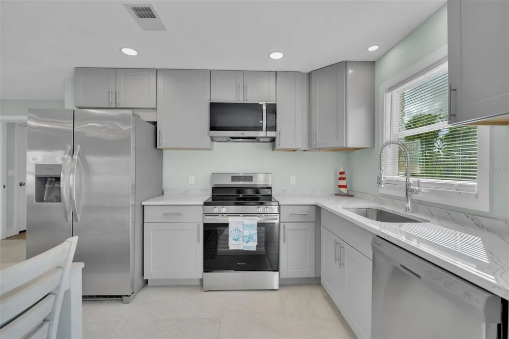 713 SAINT JUDES DRIVE S #2 Longboat Key, FL 34228