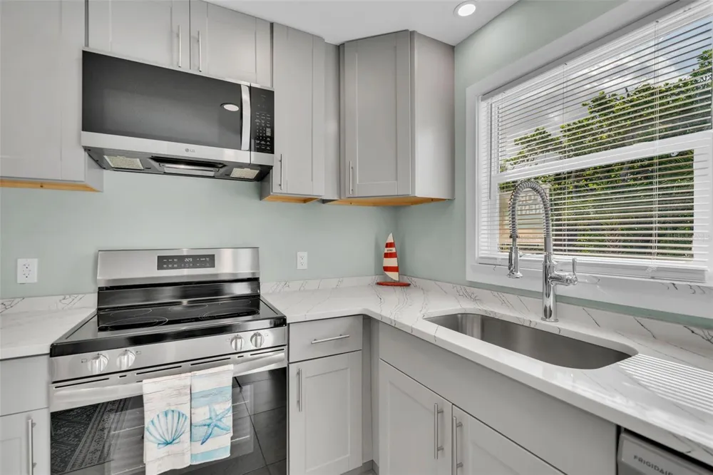 713 SAINT JUDES DRIVE S #2 Longboat Key, FL 34228