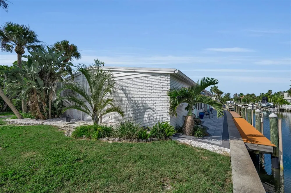 713 SAINT JUDES DRIVE S #2 Longboat Key, FL 34228