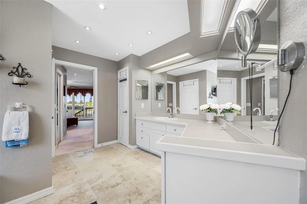 861 SYMPHONY ISLES BOULEVARD Apollo Beach, FL 33572