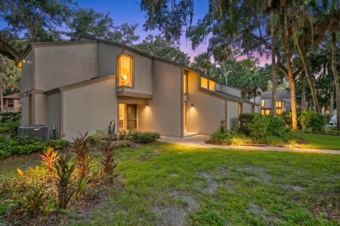 13 MID OAKS CIRCLE #13