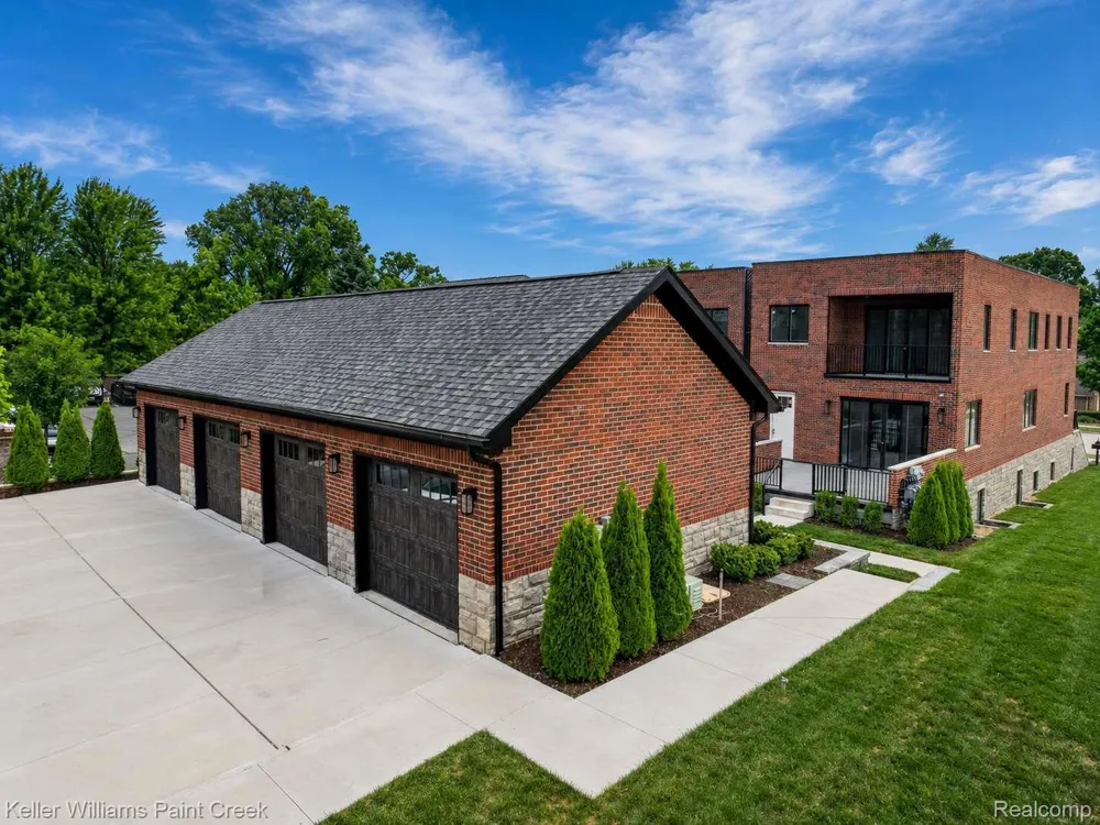 1221 Main Street Rochester City, MI 48307
