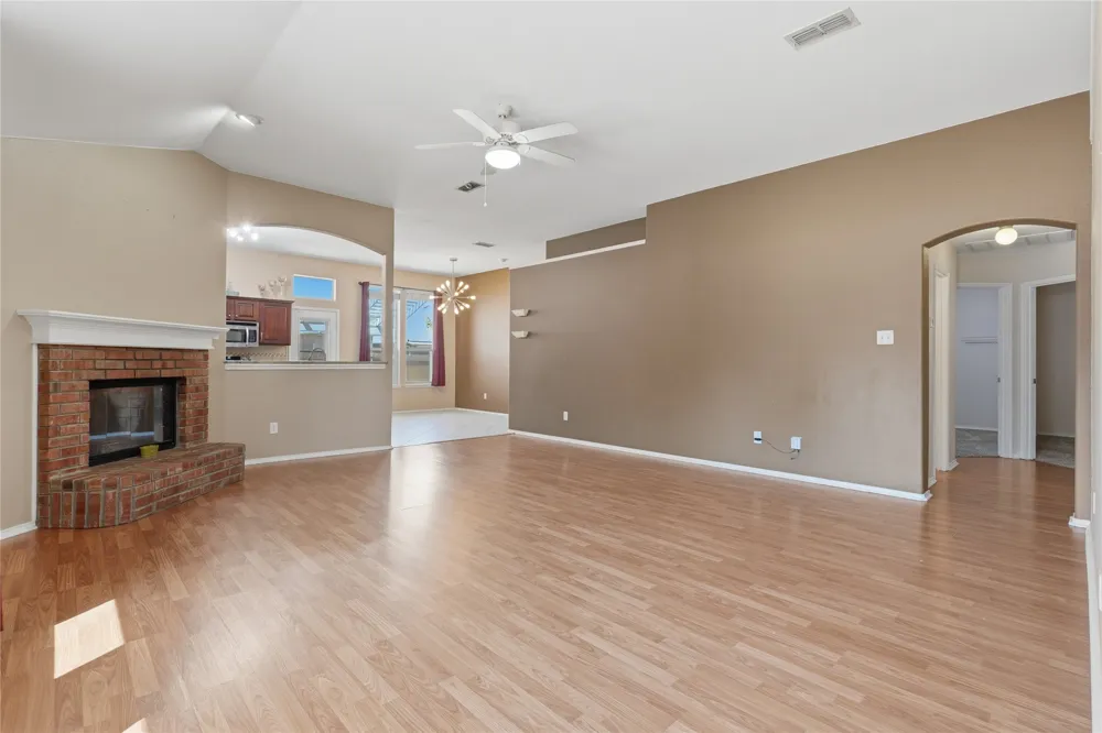 1104 Deedee Creek Drive Euless, TX 76040