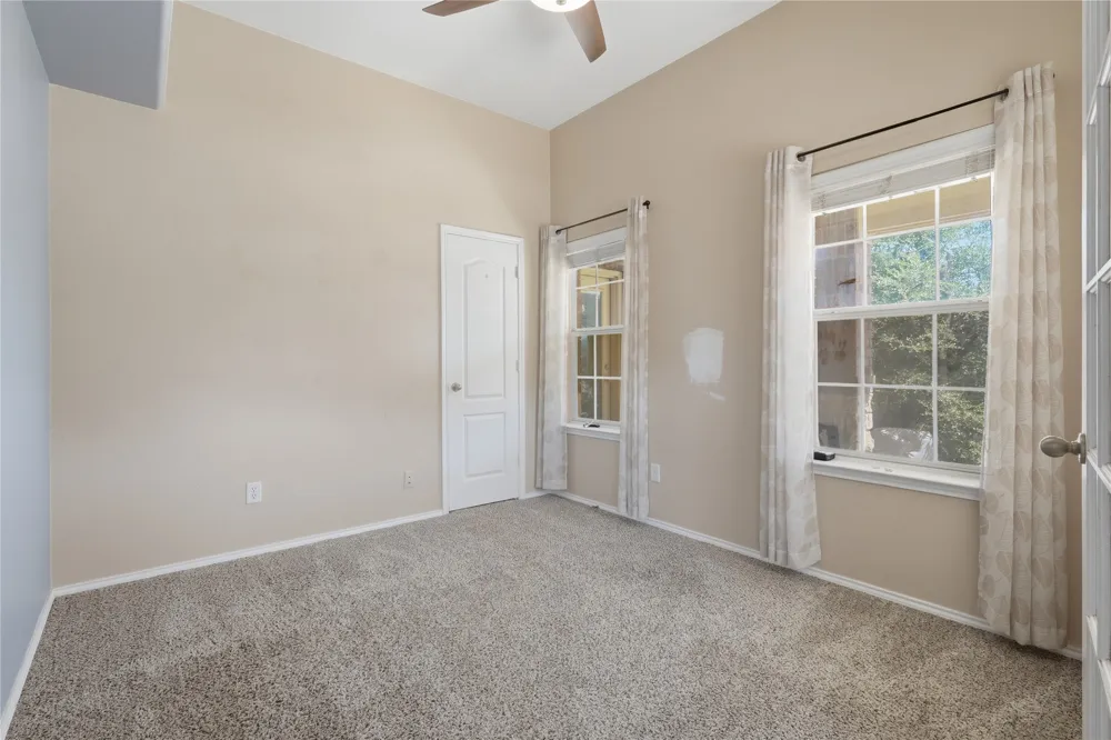1104 Deedee Creek Drive Euless, TX 76040