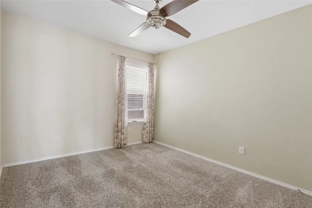 1104 Deedee Creek Drive Euless, TX 76040