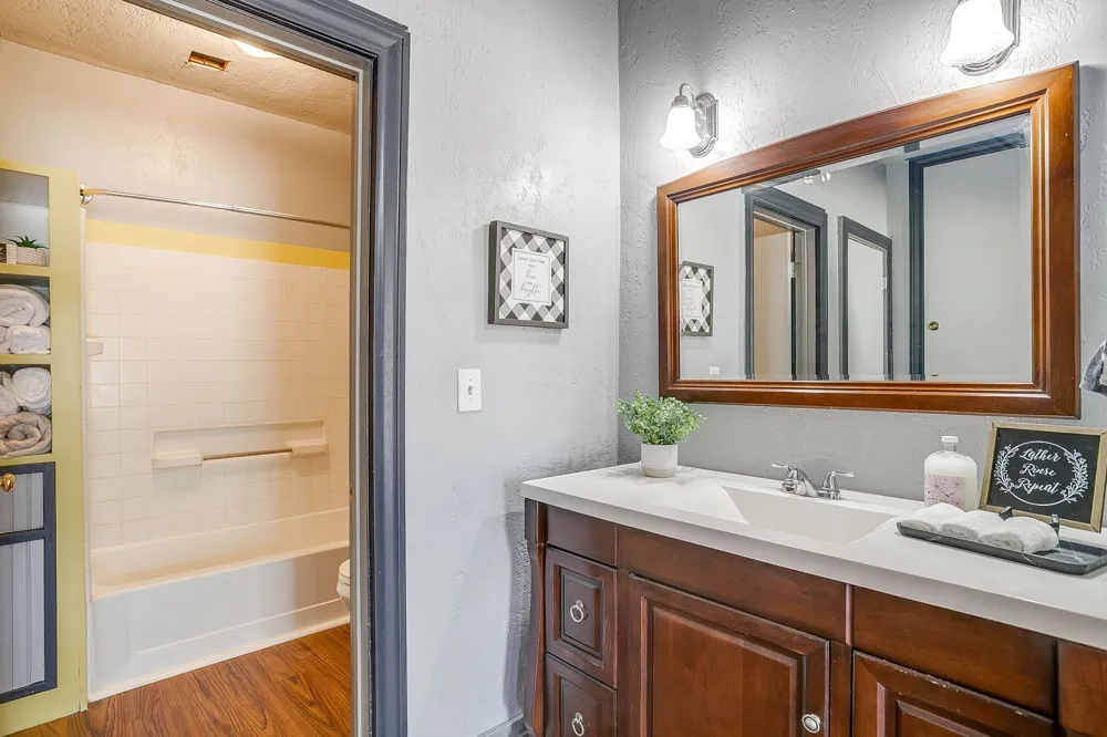 515 W Bridge Street Weatherford, TX 76086
