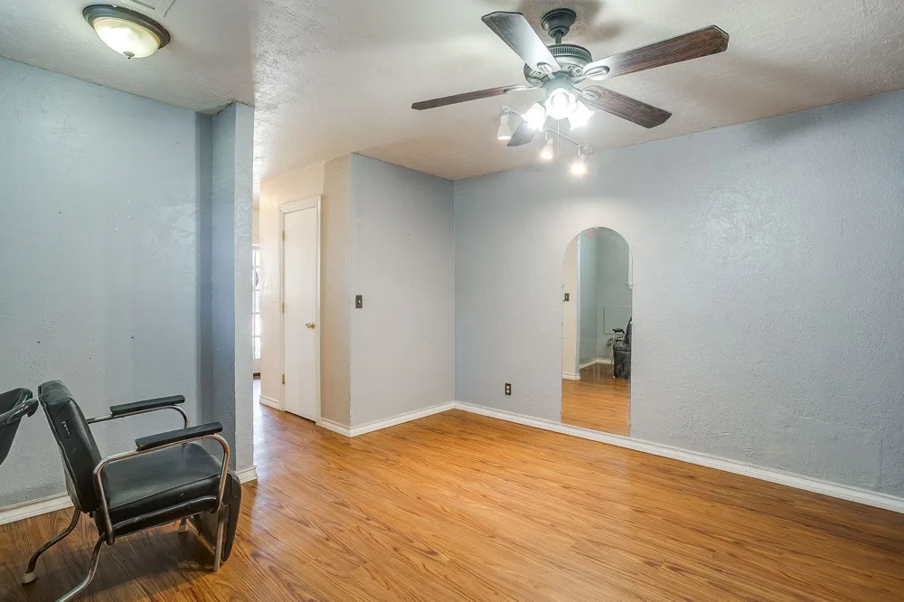 515 W Bridge Street Weatherford, TX 76086