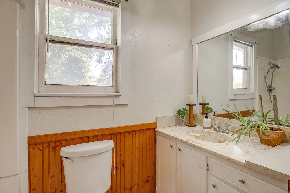 515 W Bridge Street Weatherford, TX 76086