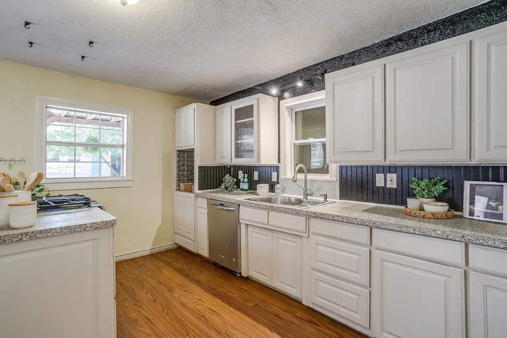 515 W Bridge Street Weatherford, TX 76086