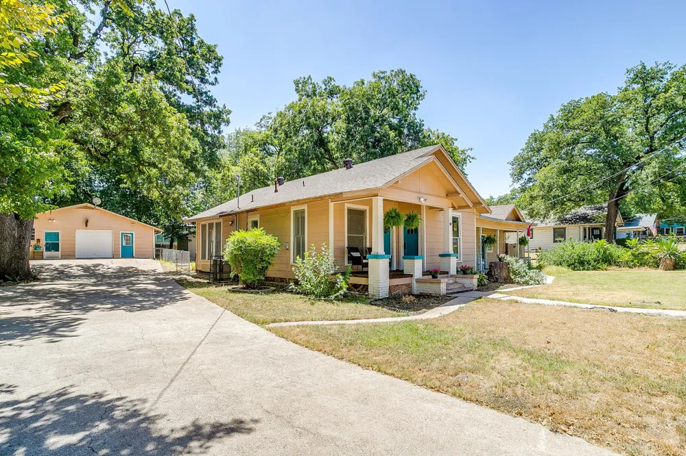 515 W Bridge Street Weatherford, TX 76086