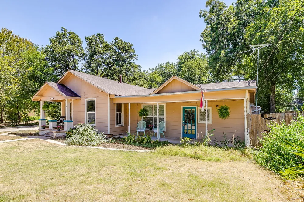 515 W Bridge Street Weatherford, TX 76086