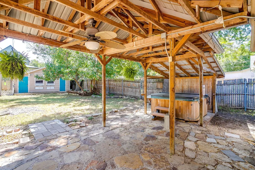 515 W Bridge Street Weatherford, TX 76086