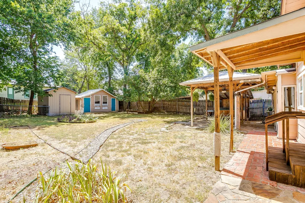 515 W Bridge Street Weatherford, TX 76086