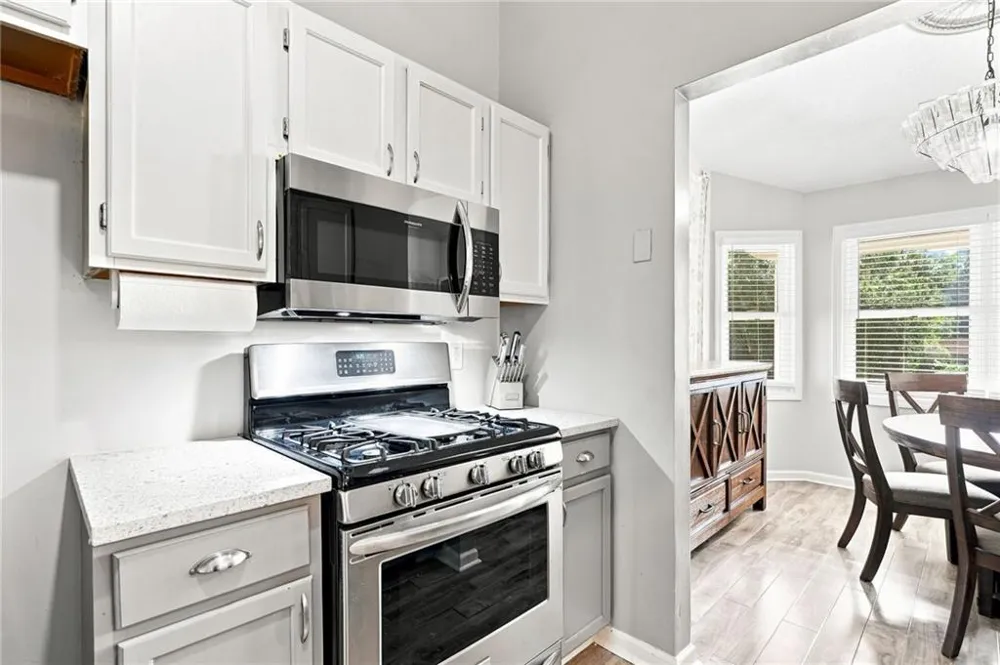 409 Rose Creek Place Woodstock, GA 30189