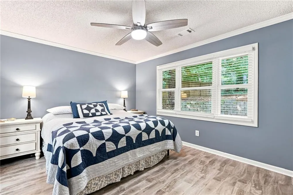 409 Rose Creek Place Woodstock, GA 30189