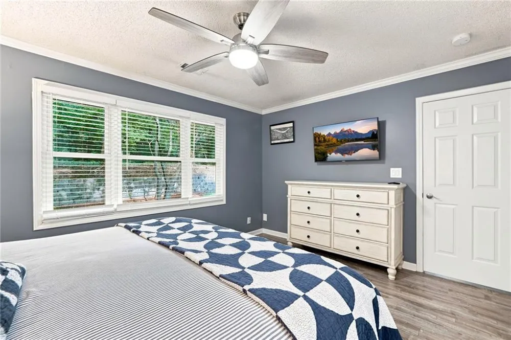 409 Rose Creek Place Woodstock, GA 30189
