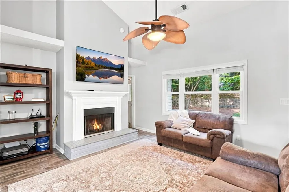 409 Rose Creek Place Woodstock, GA 30189