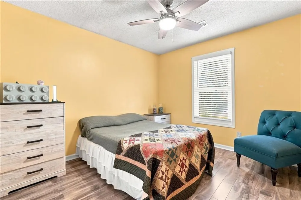 409 Rose Creek Place Woodstock, GA 30189