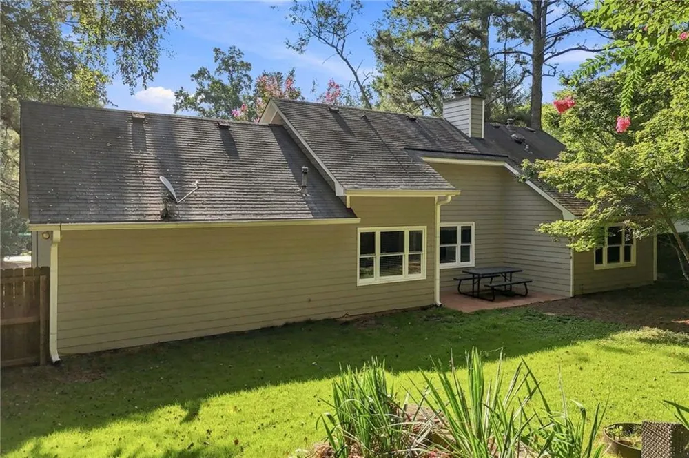 409 Rose Creek Place Woodstock, GA 30189