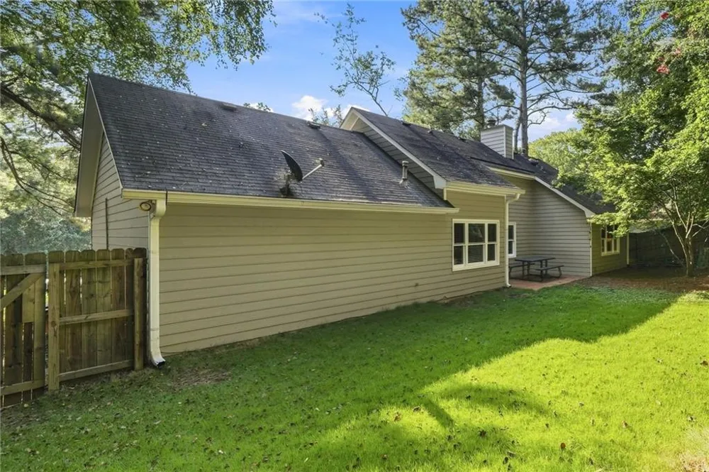 409 Rose Creek Place Woodstock, GA 30189