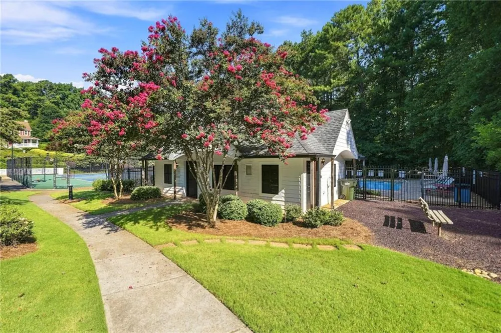 409 Rose Creek Place Woodstock, GA 30189