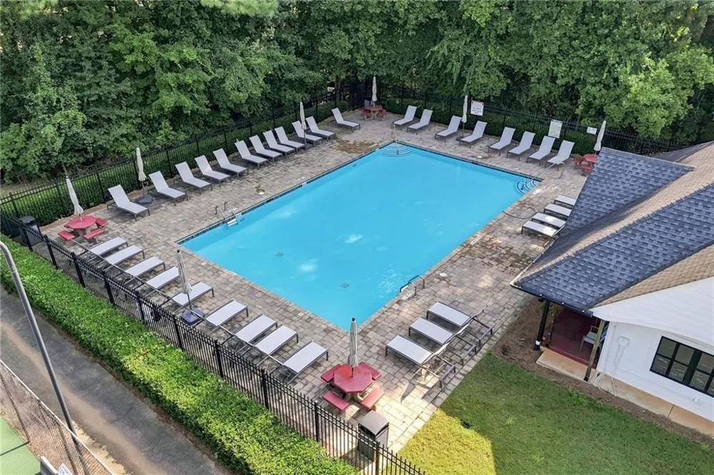 409 Rose Creek Place Woodstock, GA 30189
