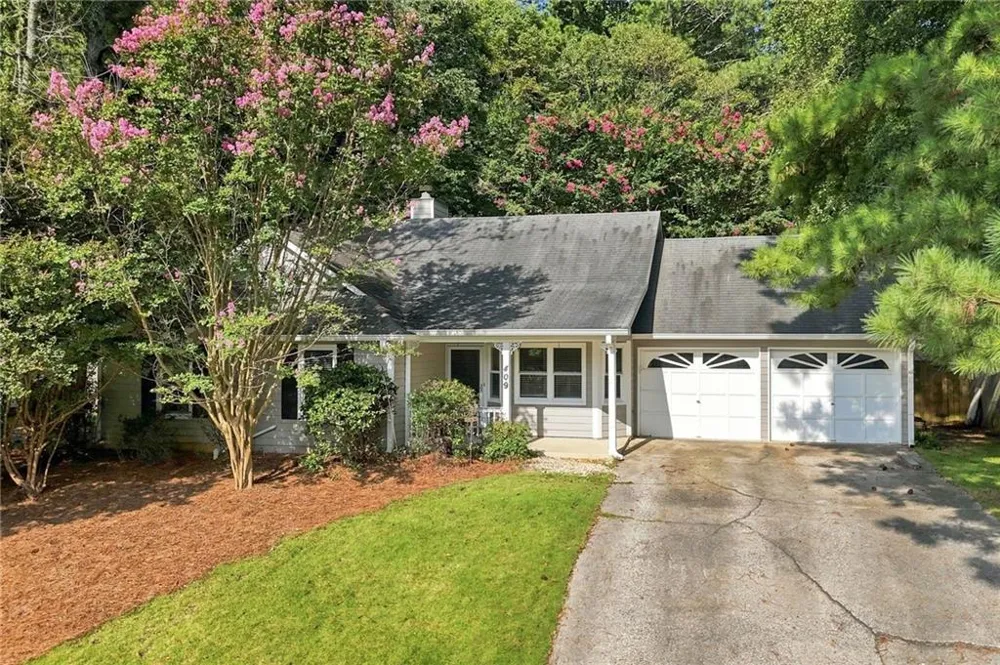 409 Rose Creek Place Woodstock, GA 30189