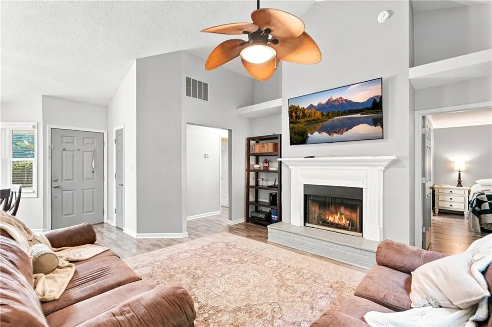 409 Rose Creek Place Woodstock, GA 30189