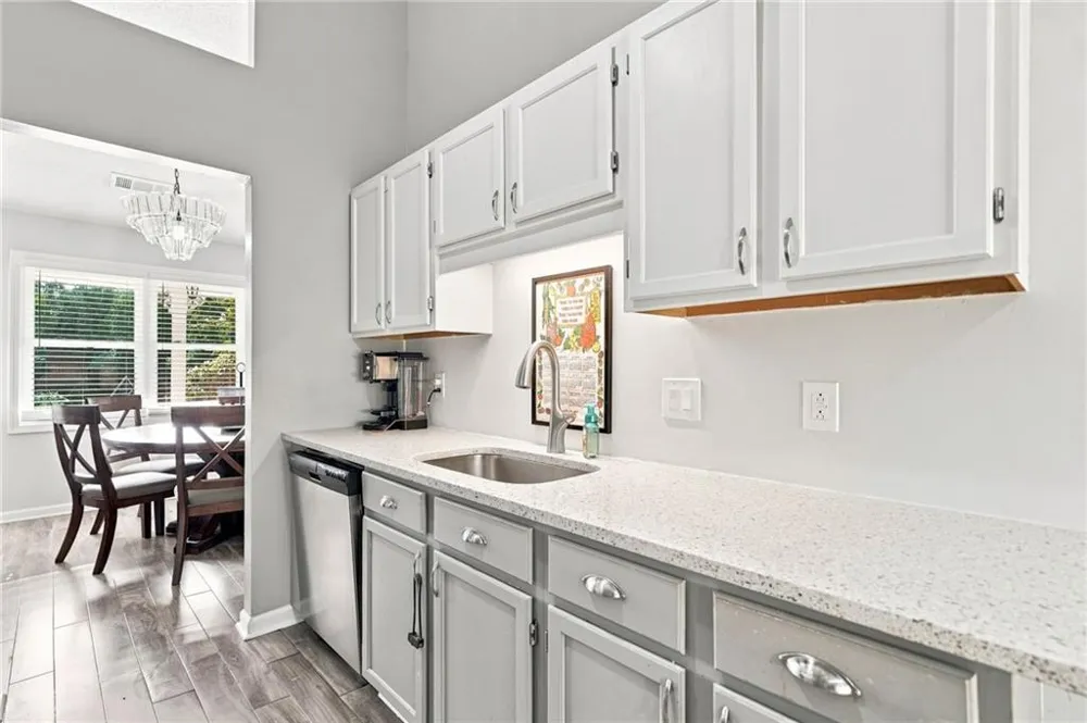 409 Rose Creek Place Woodstock, GA 30189