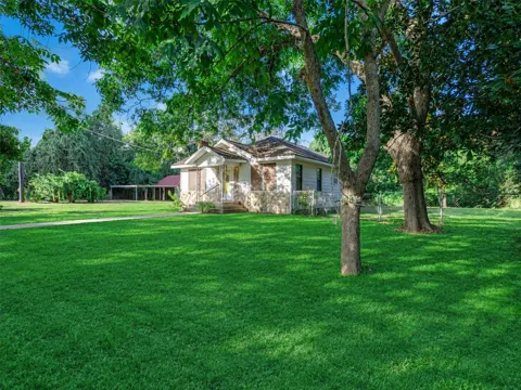 8725 Fm 524 Road