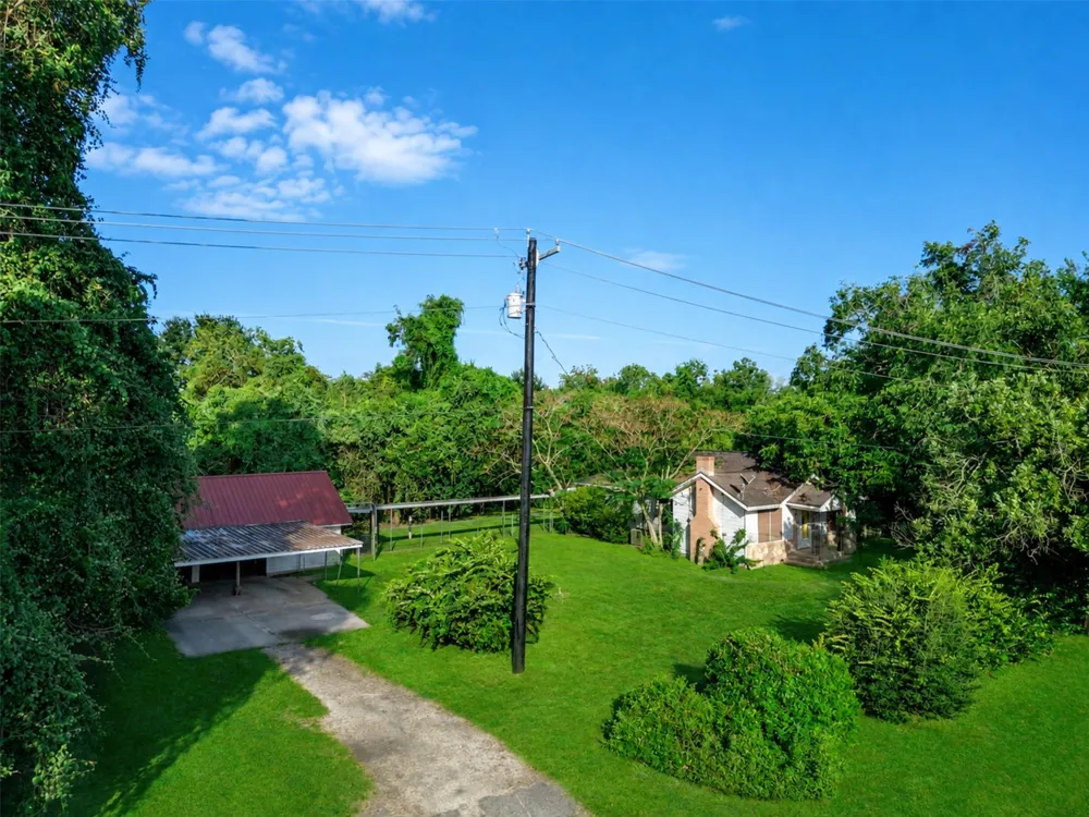 8725 Fm 524 Road Sweeny, TX 77480