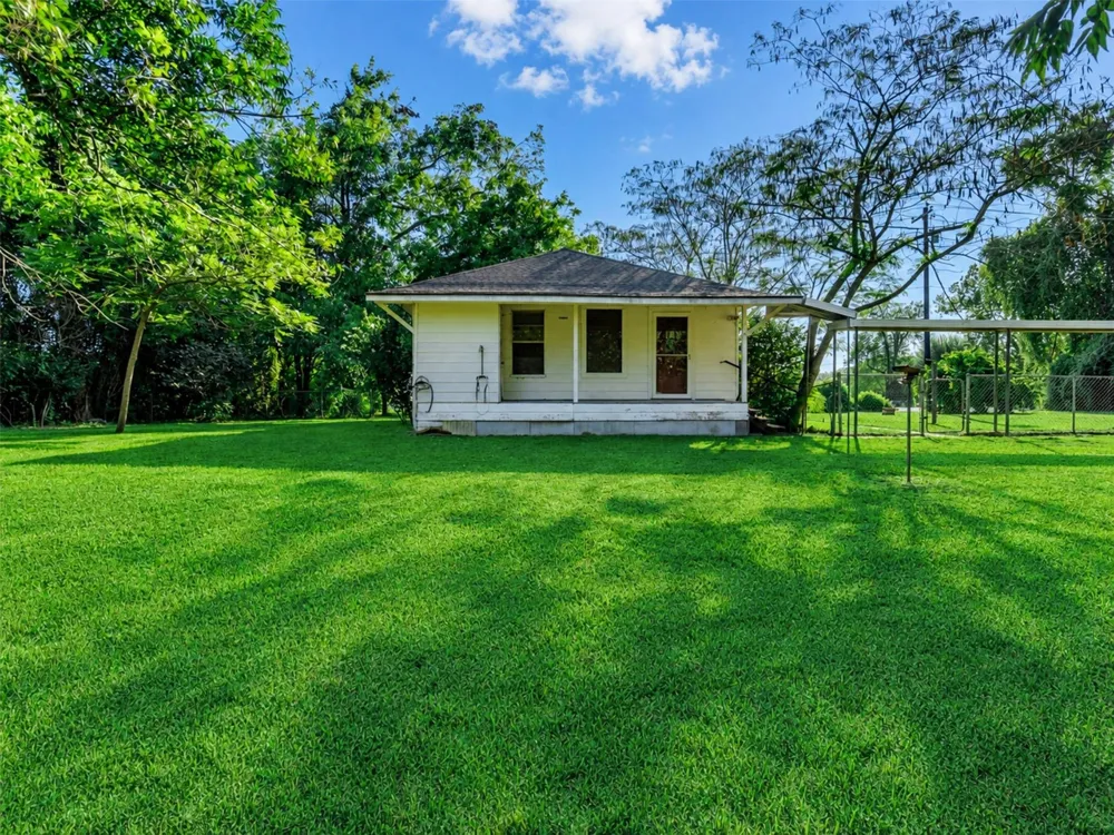 8725 Fm 524 Road Sweeny, TX 77480