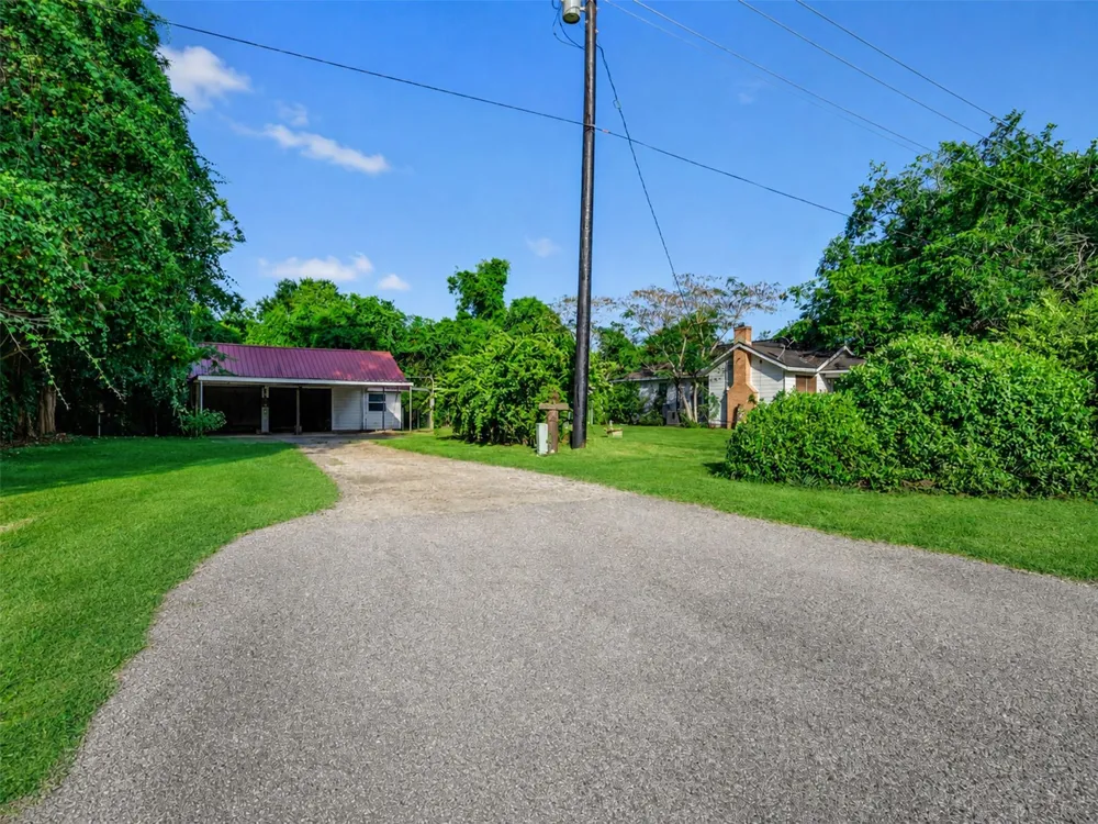 8725 Fm 524 Road Sweeny, TX 77480