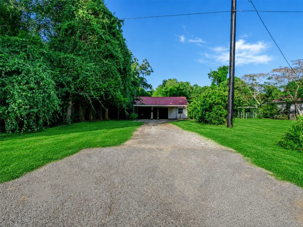 8725 Fm 524 Road Sweeny, TX 77480