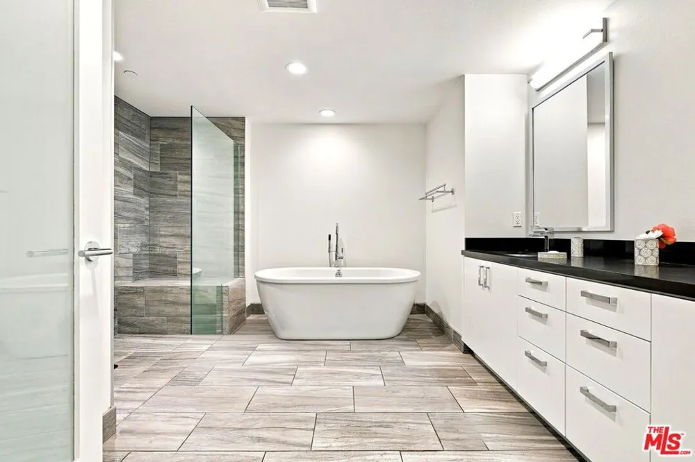 4240 Laurel Canyon Boulevard #305 Studio City, CA 91604