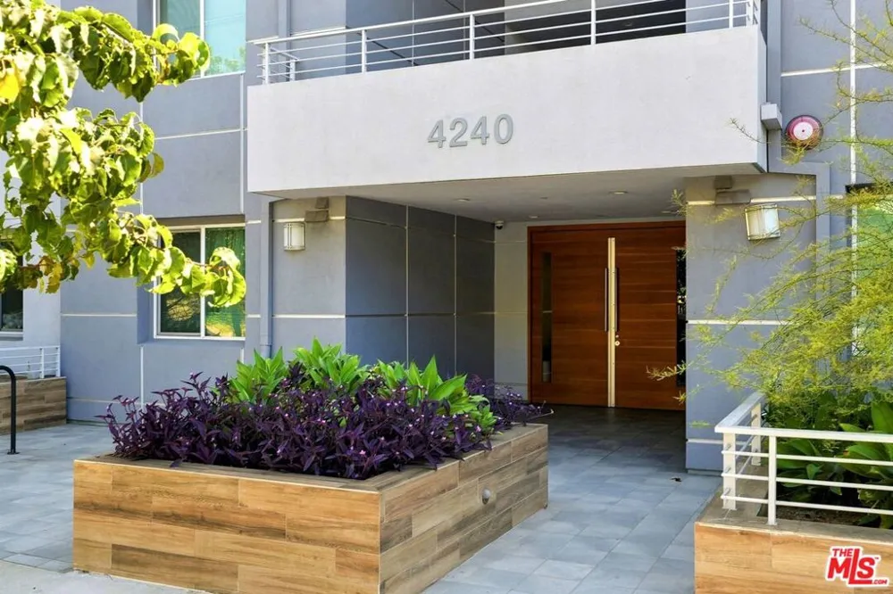 4240 Laurel Canyon Boulevard #305 Studio City, CA 91604