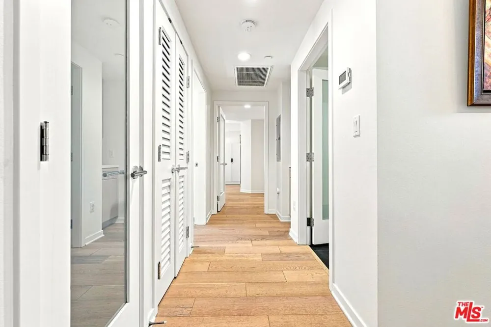4240 Laurel Canyon Boulevard #305 Studio City, CA 91604
