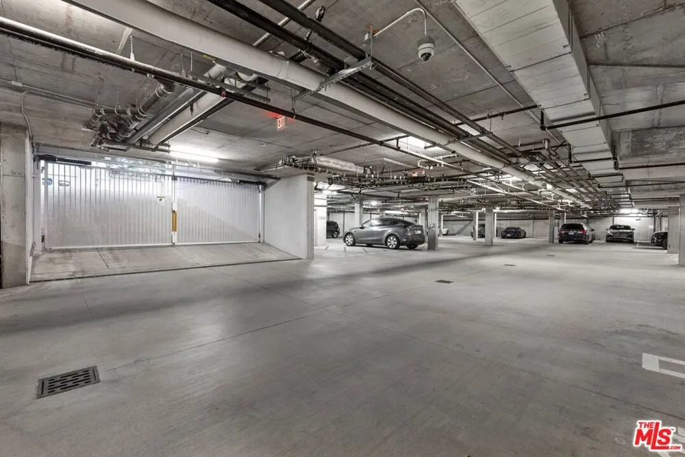 4240 Laurel Canyon Boulevard #305 Studio City, CA 91604