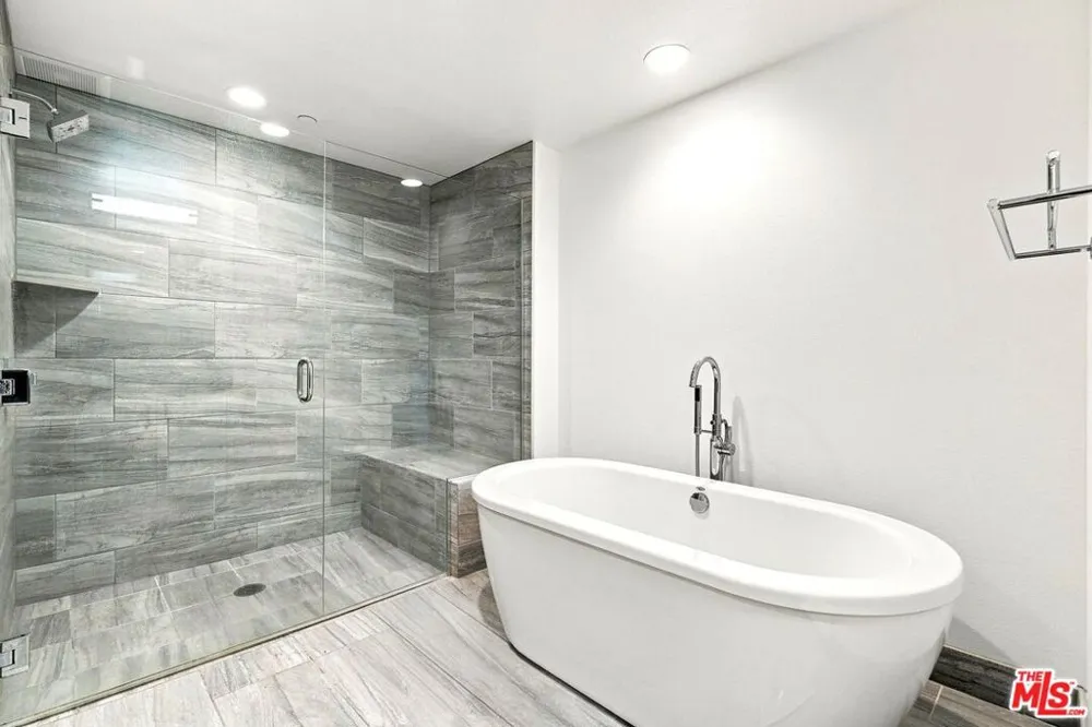 4240 Laurel Canyon Boulevard #305 Studio City, CA 91604