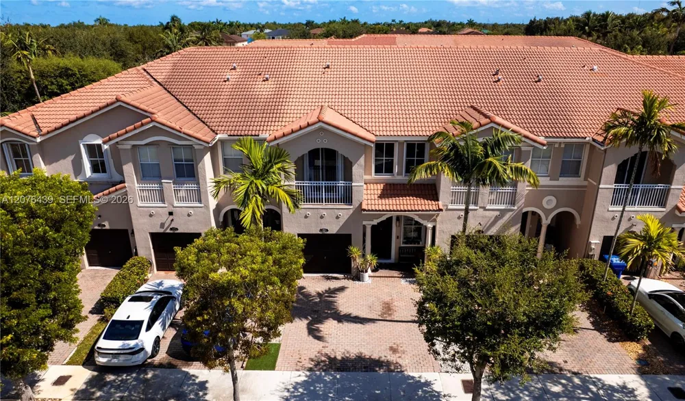 14965 SW 23rd Ln Miami, FL 33185