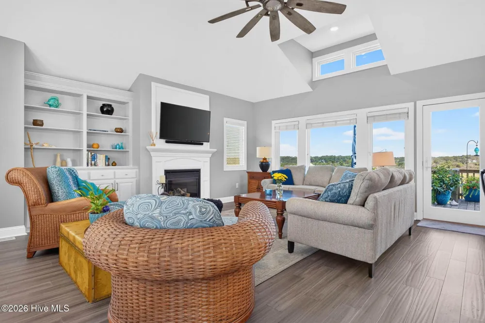 652 Ocean Boulevard W Holden Beach, NC 28462