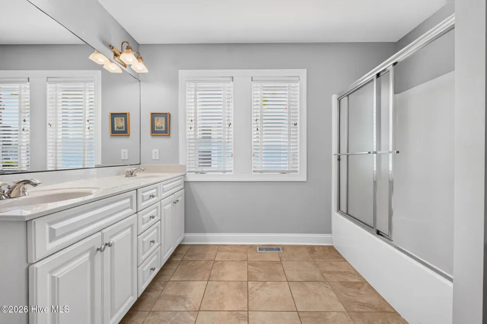 652 Ocean Boulevard W Holden Beach, NC 28462