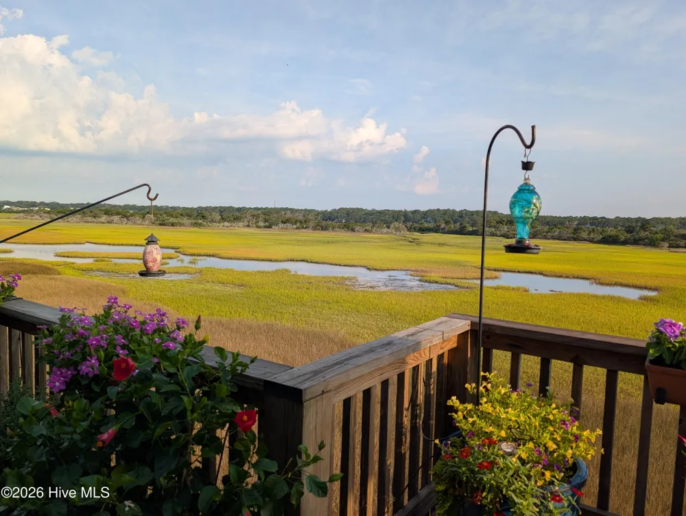 652 Ocean Boulevard W Holden Beach, NC 28462