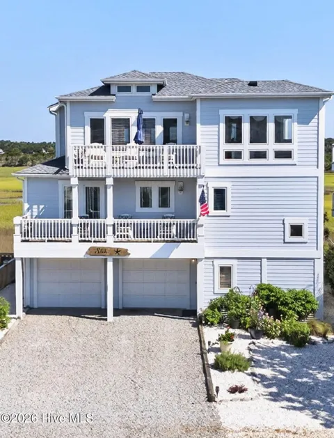 652 Ocean Boulevard W