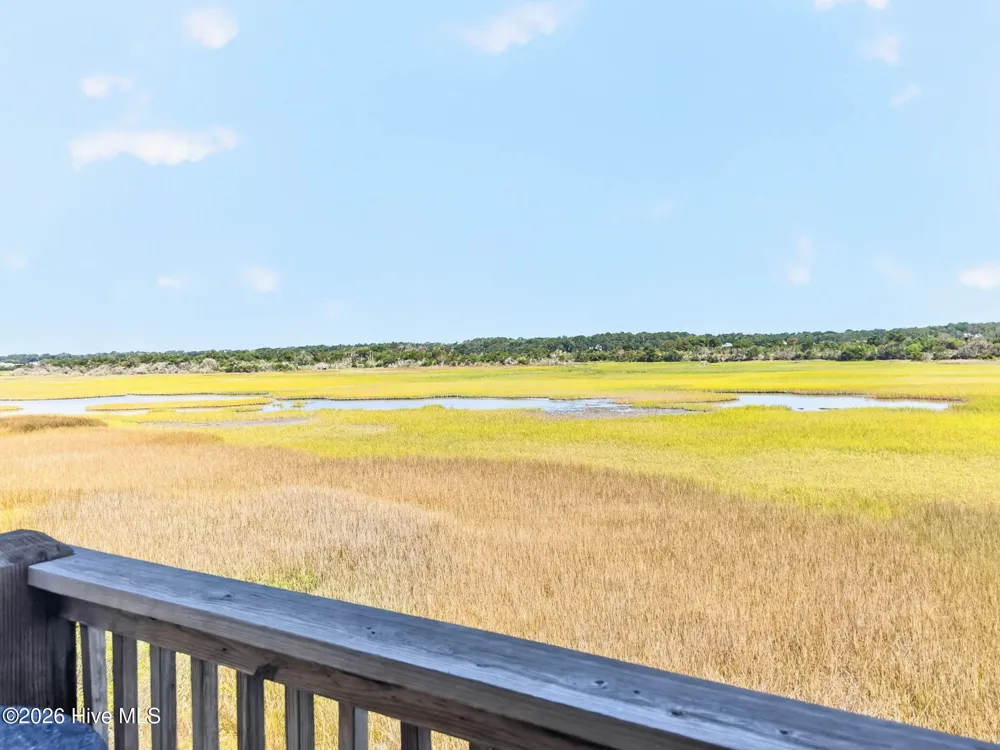 652 Ocean Boulevard W Holden Beach, NC 28462