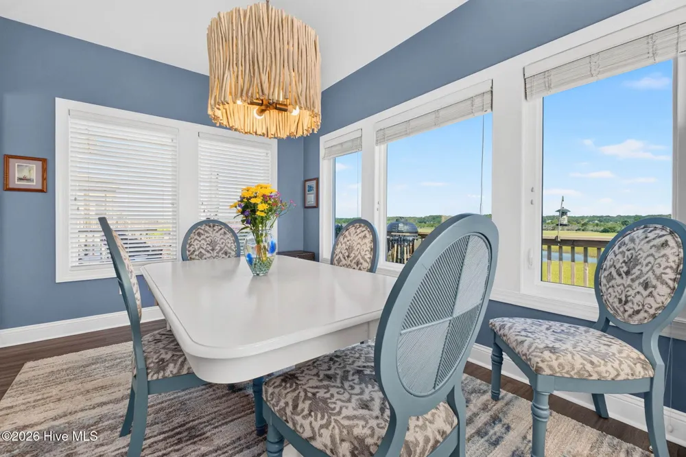 652 Ocean Boulevard W Holden Beach, NC 28462