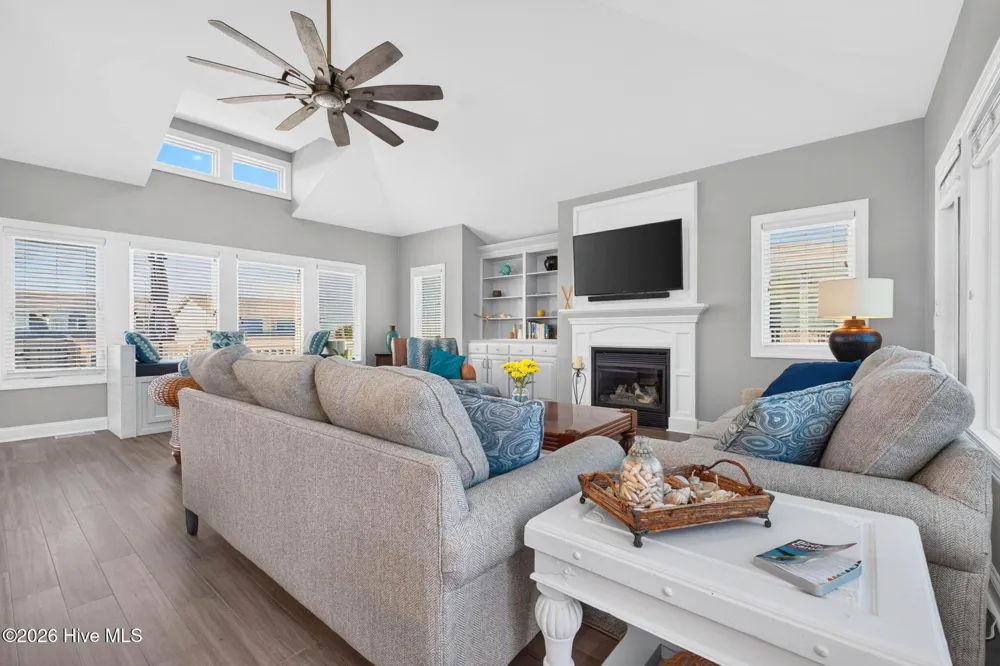 652 Ocean Boulevard W Holden Beach, NC 28462